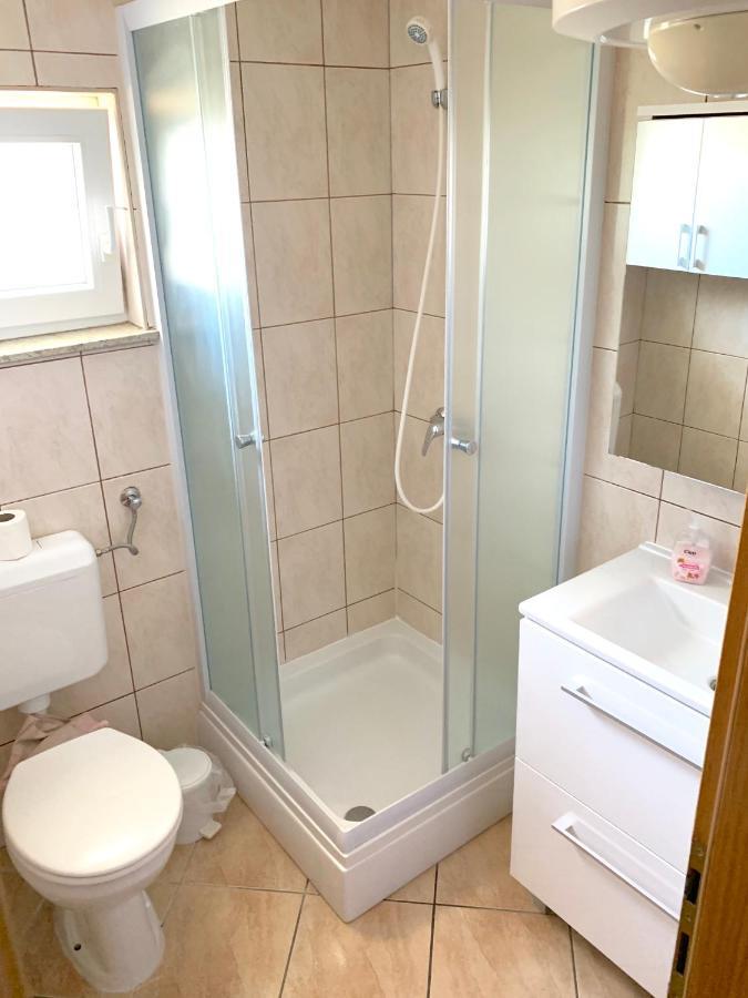 Apartments Buba Vir Luaran gambar