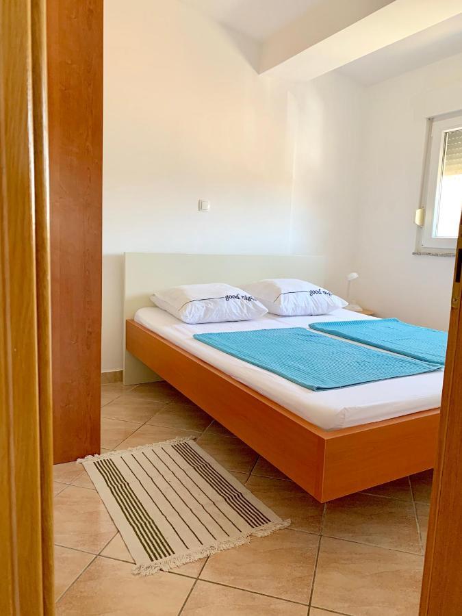 Apartments Buba Vir Luaran gambar